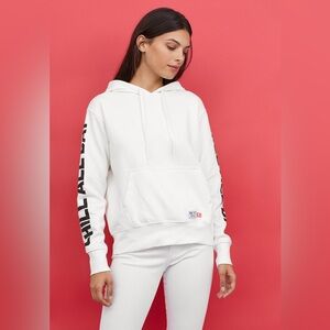 H&M Chill All Day White Hoodie